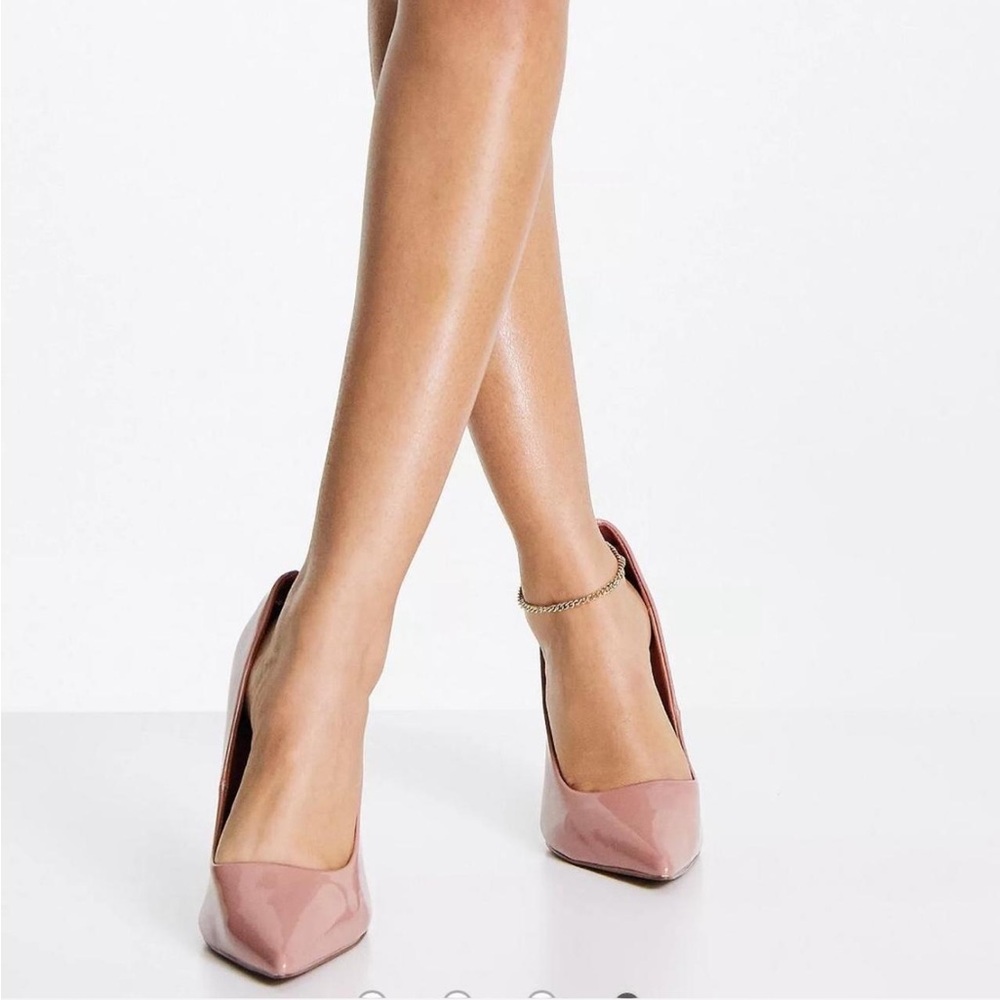 Chic Pink Patent Leather Heels
